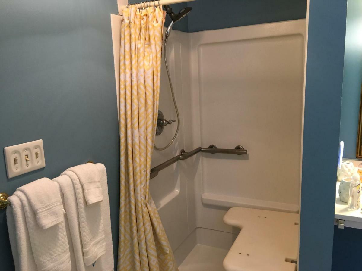 The Red Hook Country Inn, An "Old Rhinebeck" Bed & Breakfast Екстер'єр фото