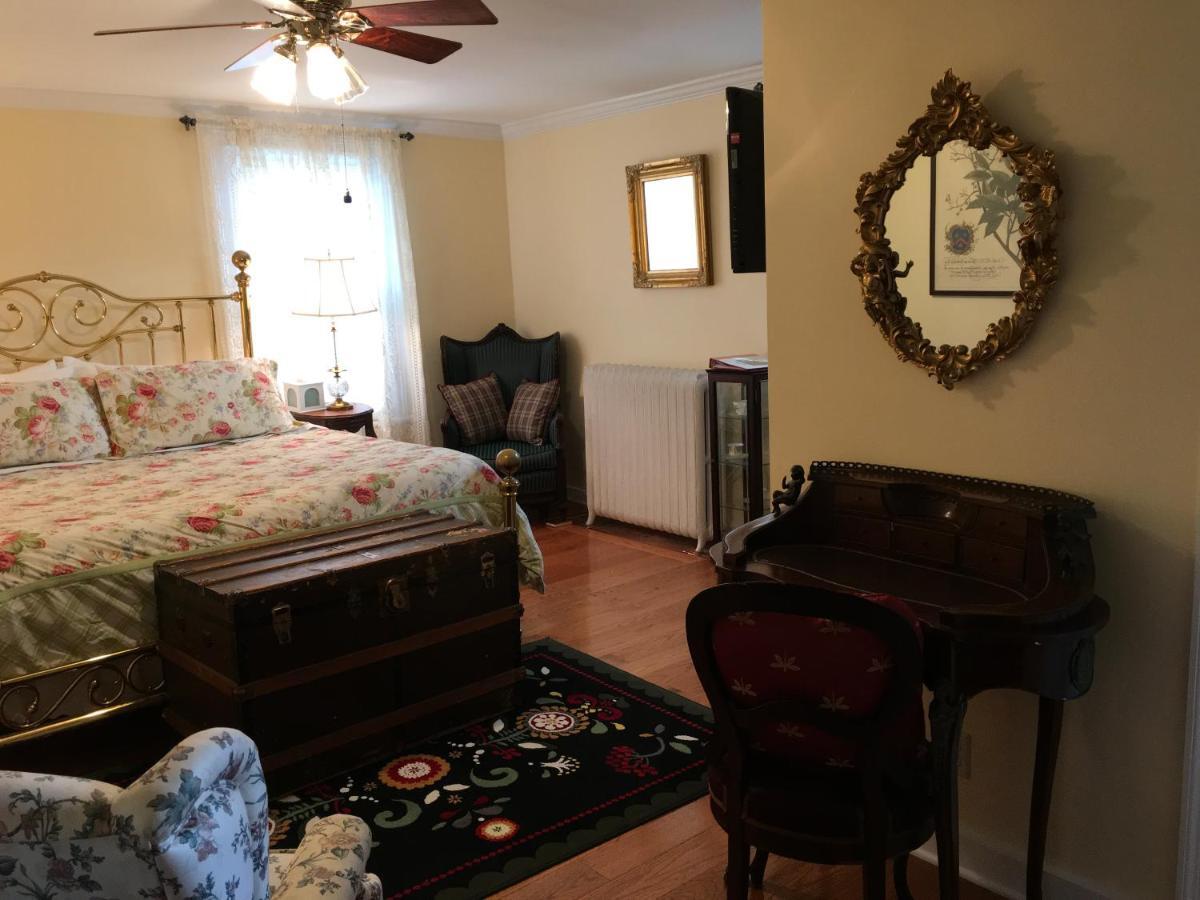 The Red Hook Country Inn, An "Old Rhinebeck" Bed & Breakfast Екстер'єр фото